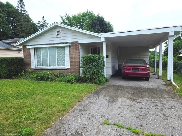 219 Huntingdon Cres, Waterloo, ON N2L 4P8