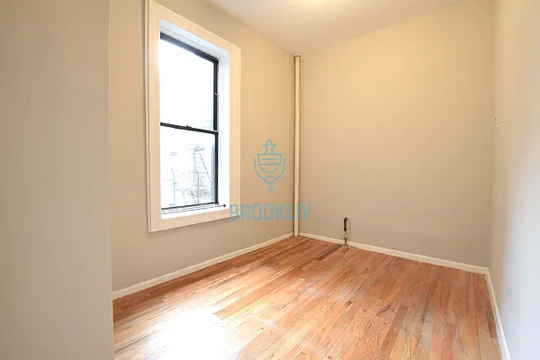 Rented by null | media 18