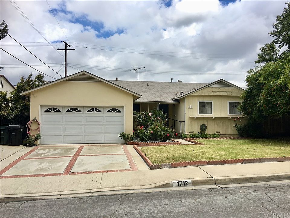 1st image of 1712 Mancha Way