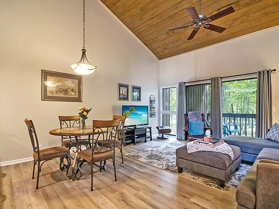 3rd image of 53 Eagle Ct #53