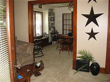 3rd image of 1033 Liberty Ave