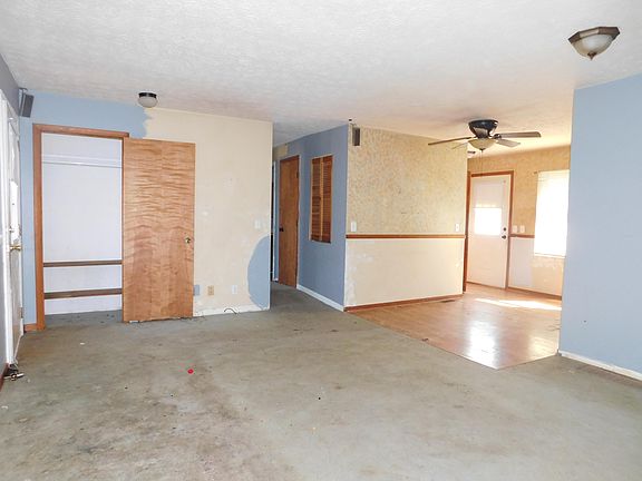 2nd image of 5445 Shepper Rd