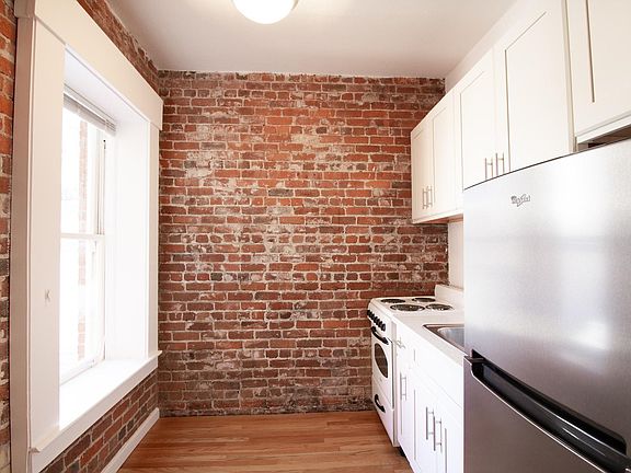2nd image of 145 Fell St APT 404