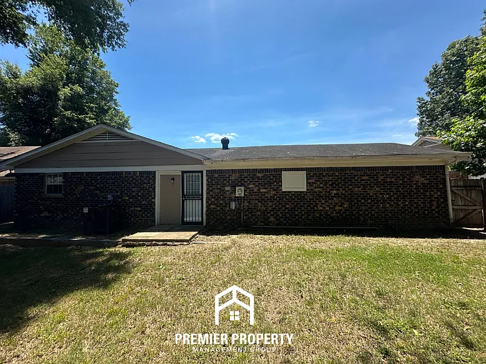 5288 Yale Rd — Photo 19