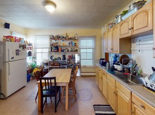 90 Edwards St #2, New Haven, CT 06511