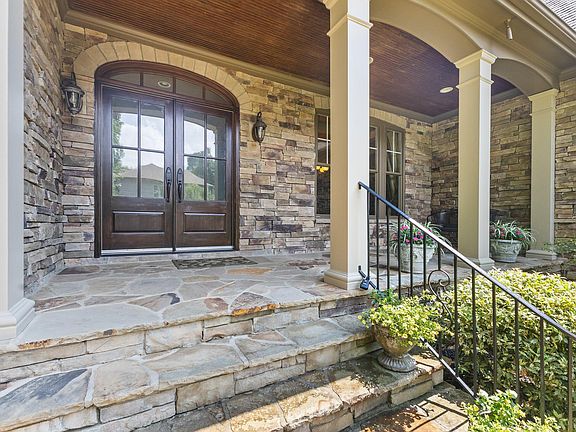 3rd image of 6633 Rest Haven Dr