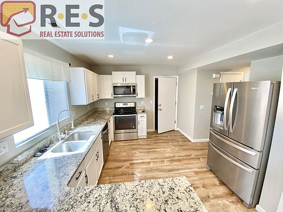 2nd image of 6265 Aquatic Cir