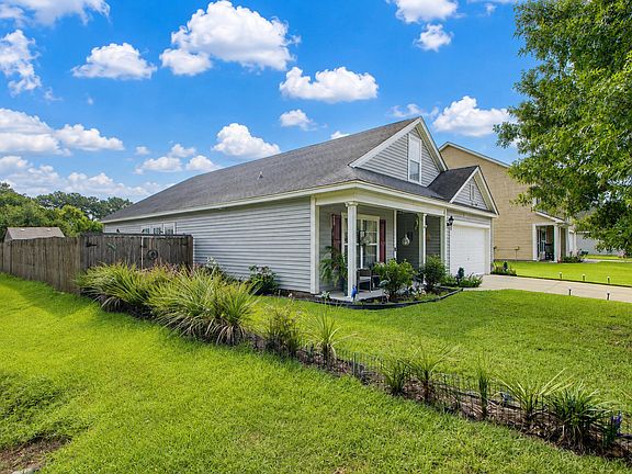 5th image of 1205 Catbird Ct
