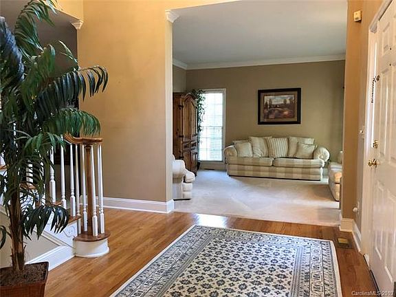 4th image of 5615 Flowering Dogwood Ln