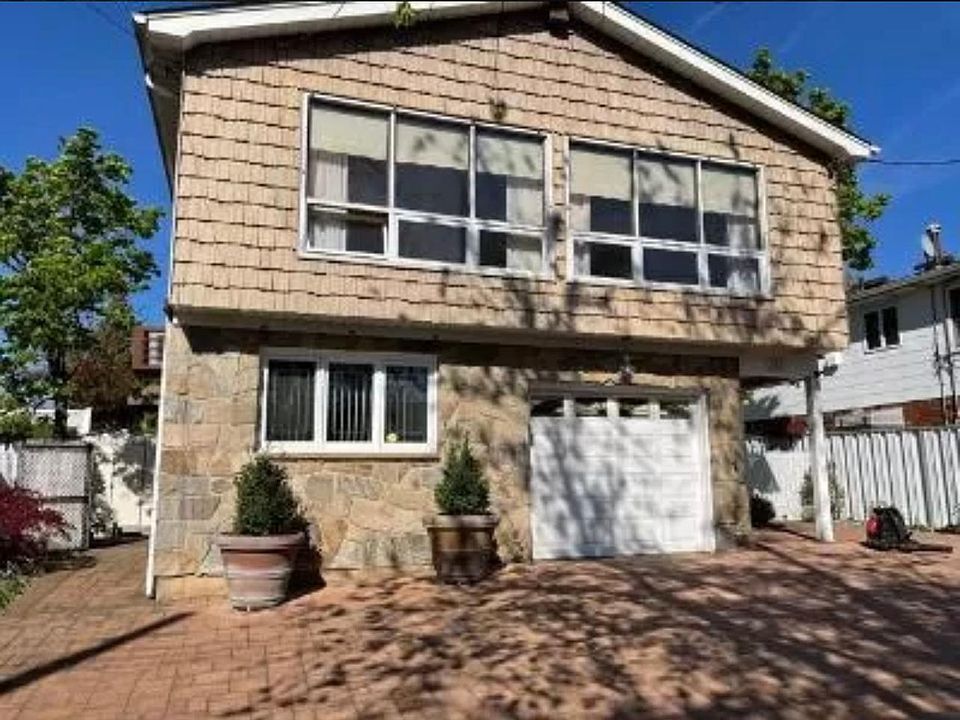 1st image of 292 Greaves Ave #1