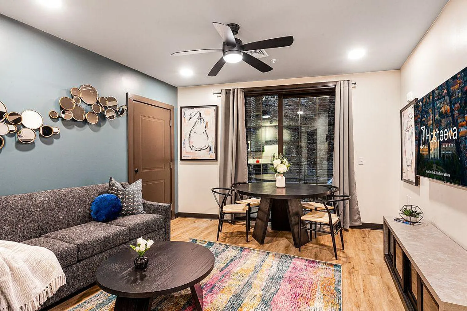 2 bed, 1.0 bath, 904 sqft, $6,540 — Photo 1