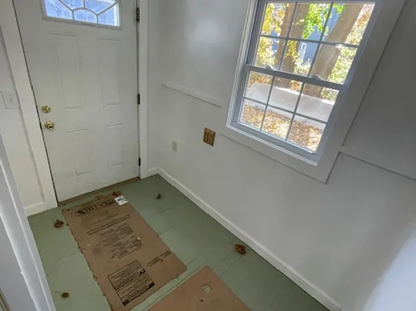 4 Lehs Ln #4, Adams, MA 01220