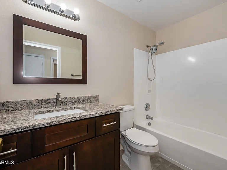 5203 W Buffalo St — Photo 21