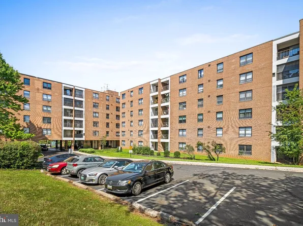 6317 Park Heights Ave Unit 503, Baltimore, MD 21215