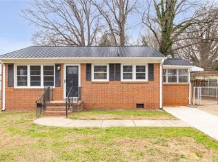 1518 Pearman St, Reidsville, NC 27320