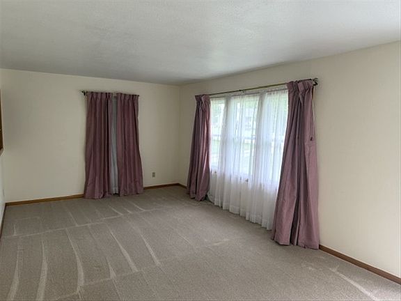 4th image of 706 Ranchland Dr