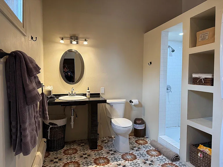 637 Alto St #D — Photo 8
