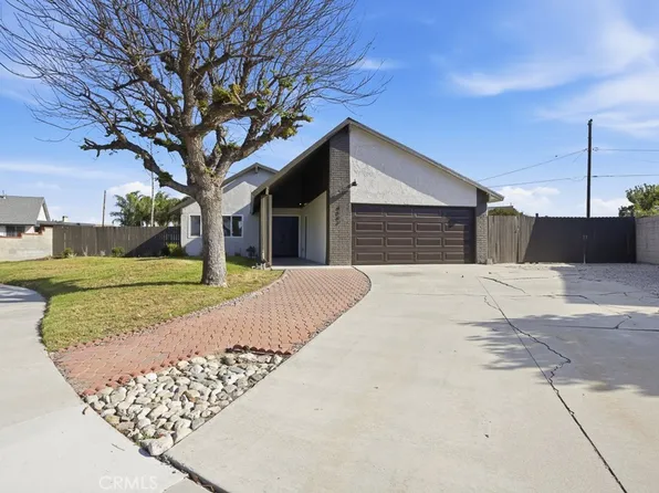 4063 Honeysuckle St, Riverside, CA 92501