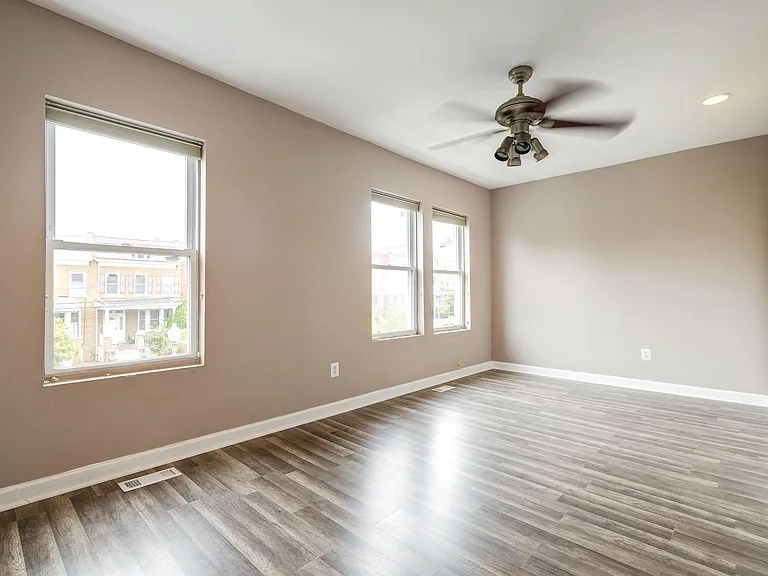 450 Randolph St NW — Photo 18