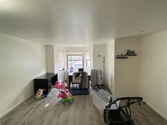 4th image of 71-12 164th St #1