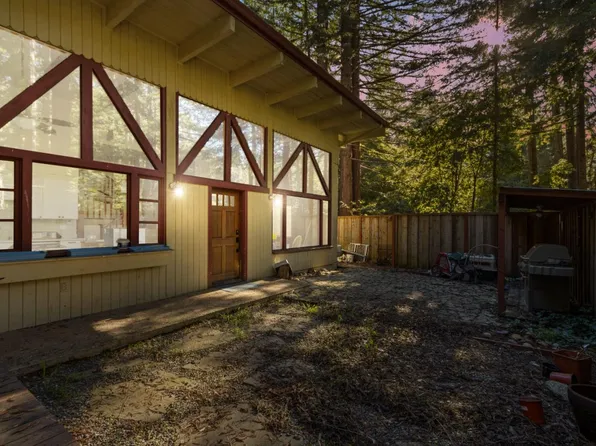 330 Huckleberry Ln, Boulder Creek, CA 95006
