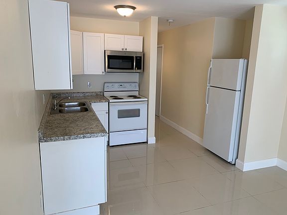 5th image of 1511 NE 117th St #2