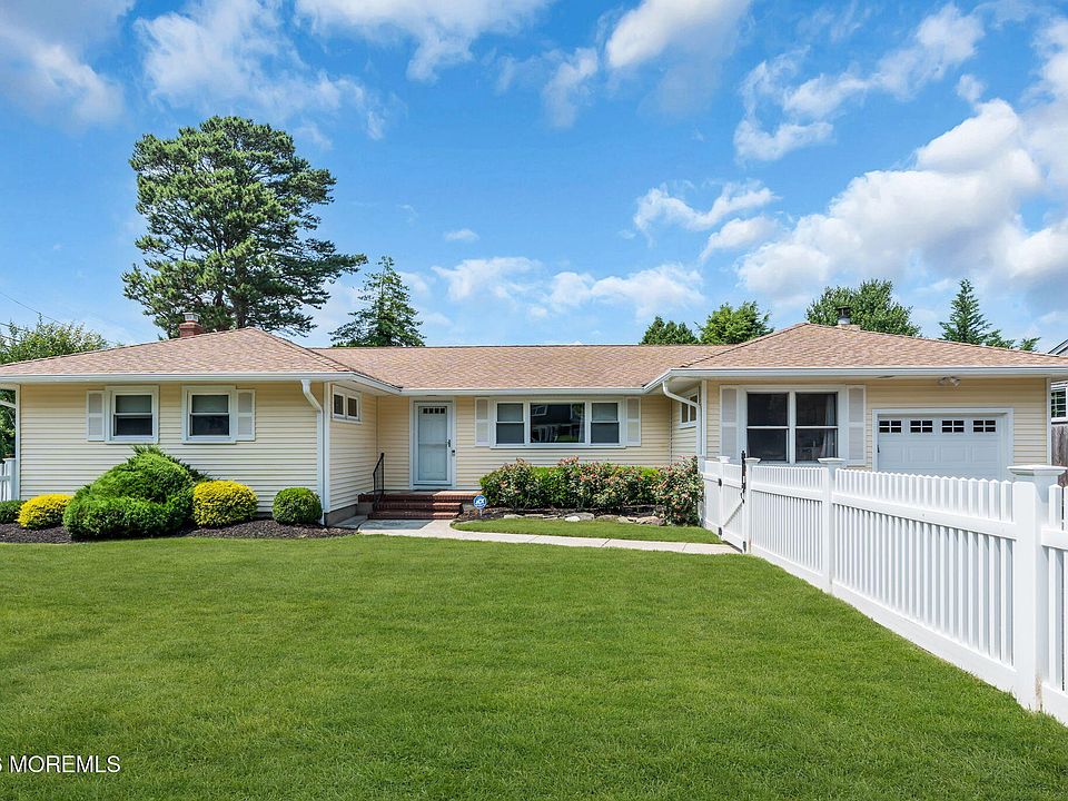 1st image of 1620 Holly Boulevard
