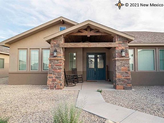 2nd image of 2021 E Highwood
