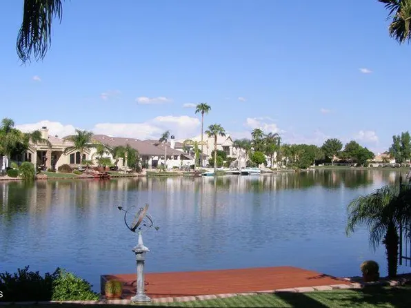 1211 N REGATTA Drive, Gilbert, AZ 85234