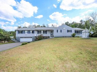 50 Dutton Rd, Pelham, NH 03076