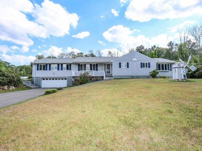 50 Dutton Road, Pelham, NH, 03076