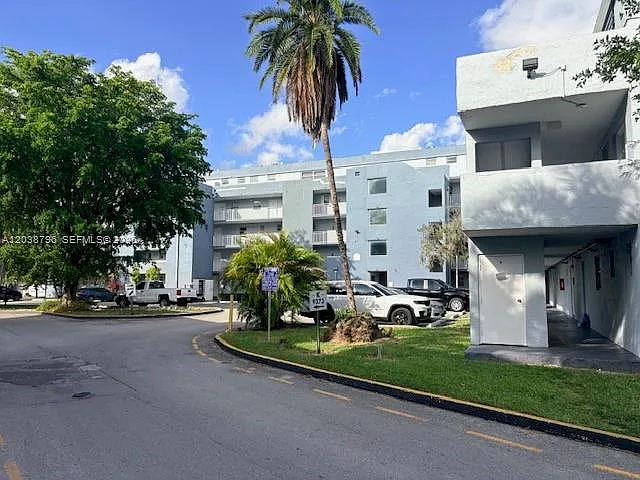9375 Fontainebleau Blvd #L403 — Photo 14
