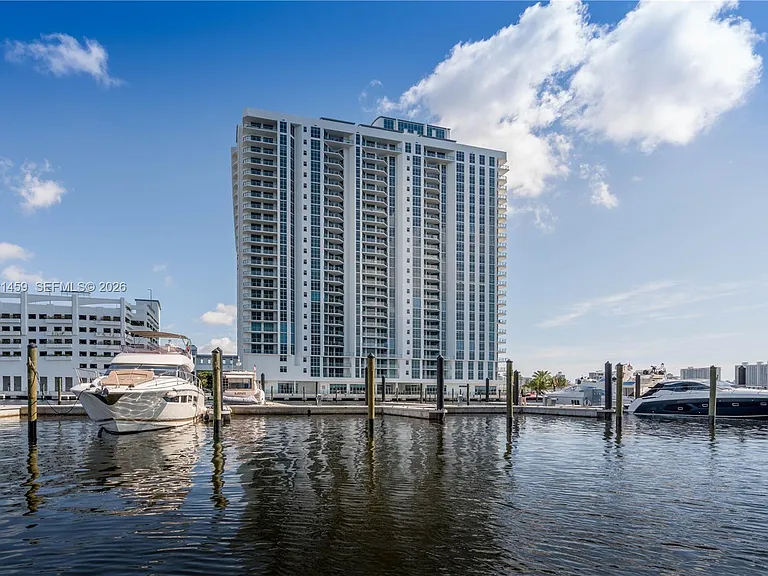 17301 Biscayne Blvd #1008 — Photo 41