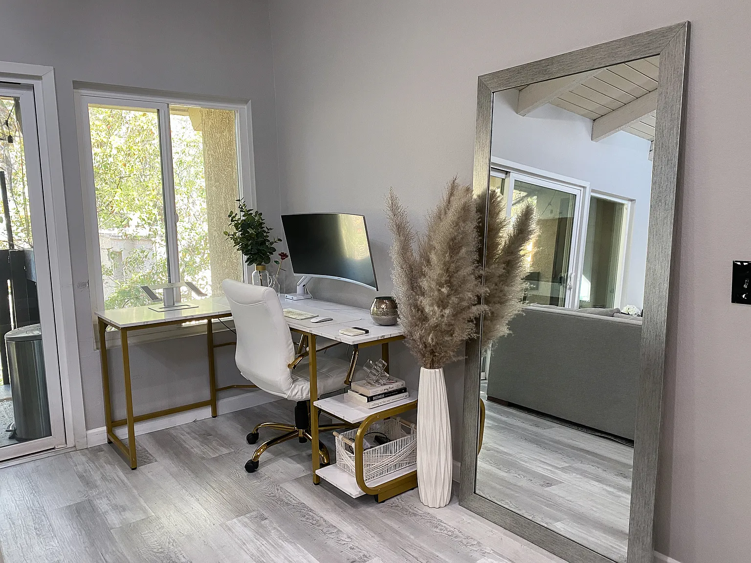 2 bed, 875 sqft, $3,295 — Photo 3