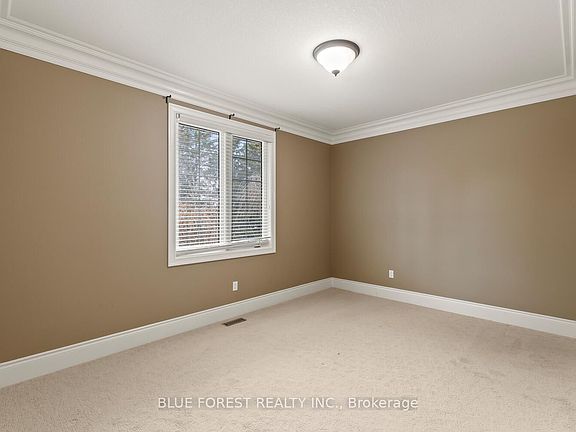 5th image of 1671 Hamilton Rd