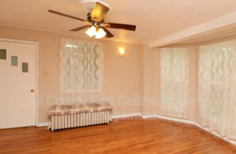 401 Elm St #4 — Photo 2