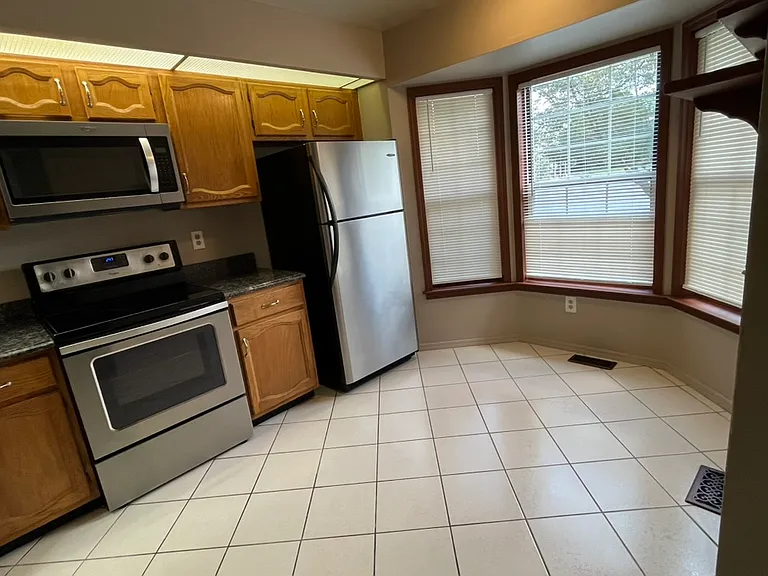 Updated kitchen 
- Stainless still
- New lighting
- storage and convenience
