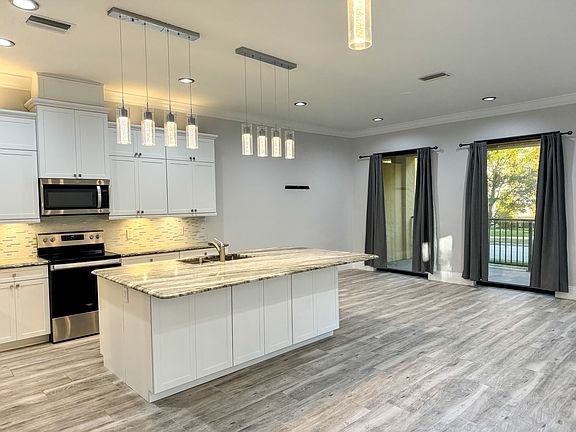 4th image of 1105 Schultz Ave #1103