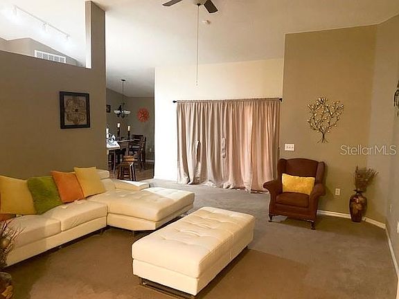 3rd image of 395 Arlington Cir