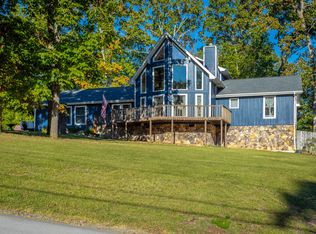 10904 N Harbor Rd, Soddy Daisy, TN 37379