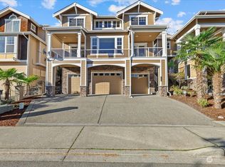 325 Maple Ave NW, Renton, WA 98055