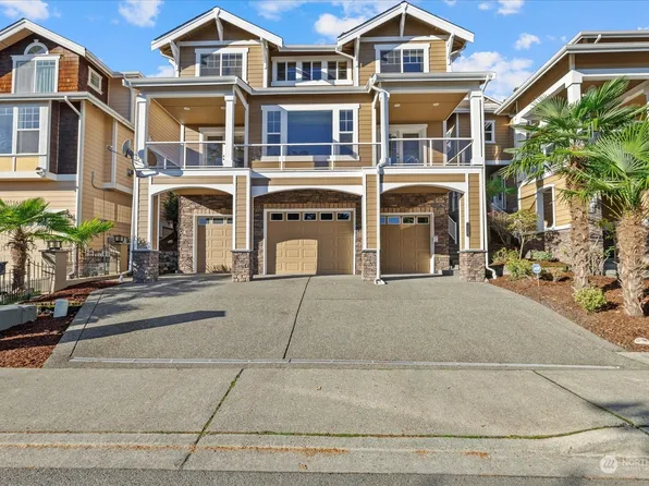 325 Maple Avenue NW, Renton, WA 98057