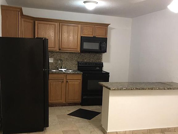 3rd image of 5235 NW 182nd St