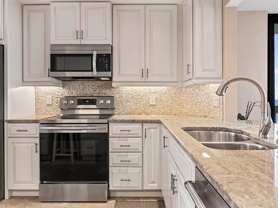 Oceana Oceanfront Condominiums 9940 S Ocean Dr Jensen Beach FL Zillow