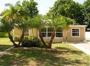 2051 Delmar Ave, Vero Beach, FL 32960