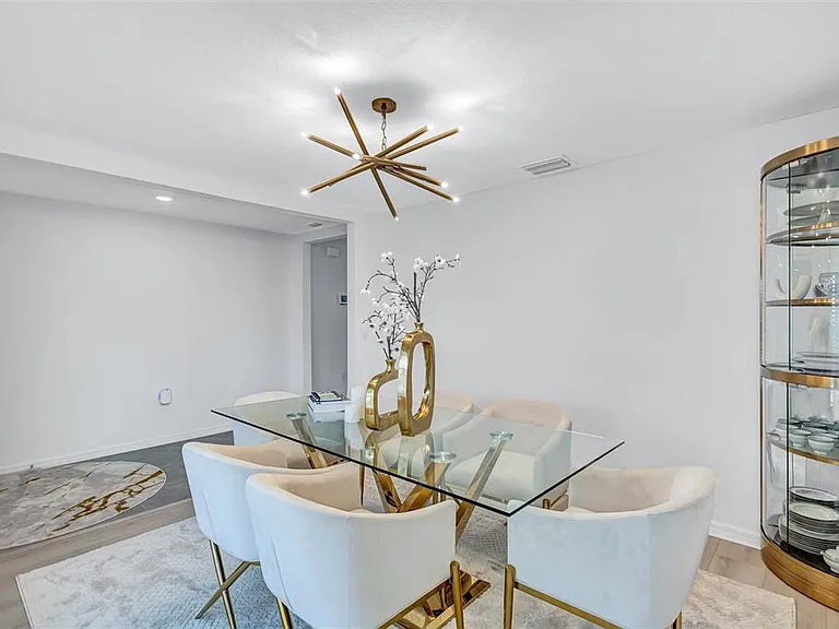 7601 Rosewood Garden Loop — Photo 6