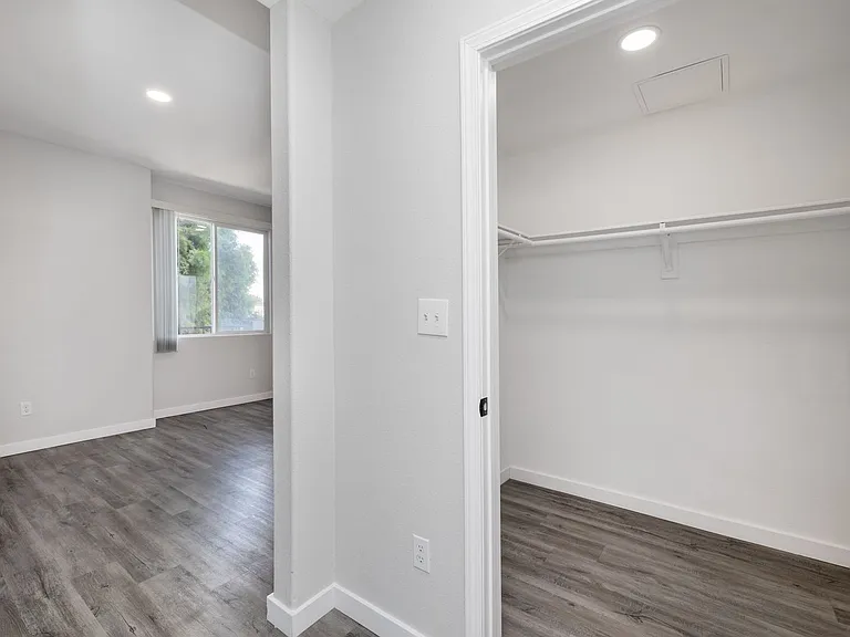 2820 Sawtelle Blvd — Photo 88