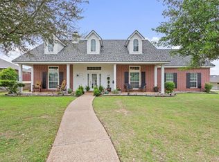 429 W Wall St, Hewitt, TX 76643