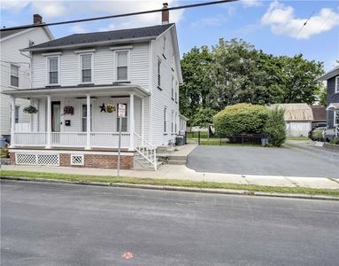 128 Mauch Chunk St, Nazareth, PA, 18064