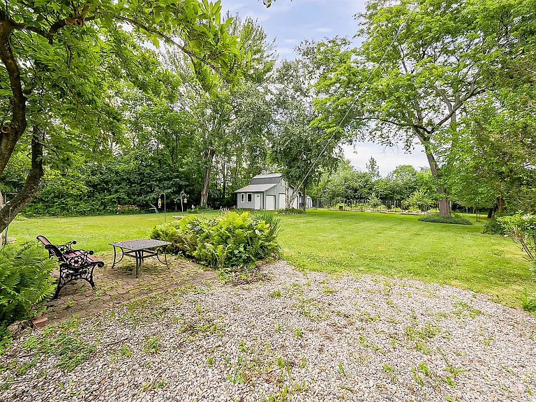 52010 Eleven Mile Rd — Photo 43